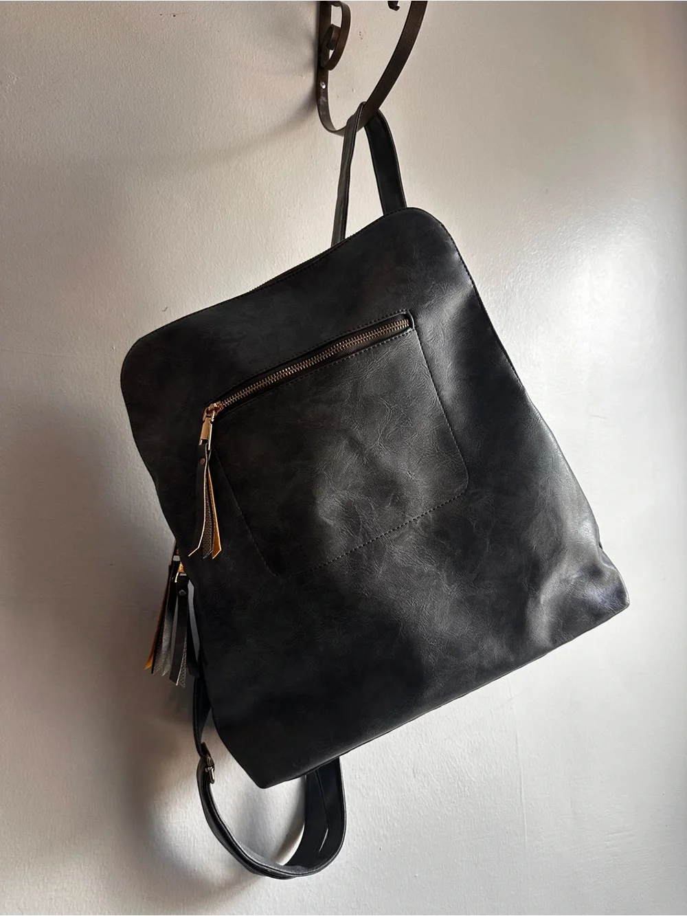 Modern+chic Classic Vegan Leather Backpack - Gray BRAND NEW WITHOUT TAG ❤️